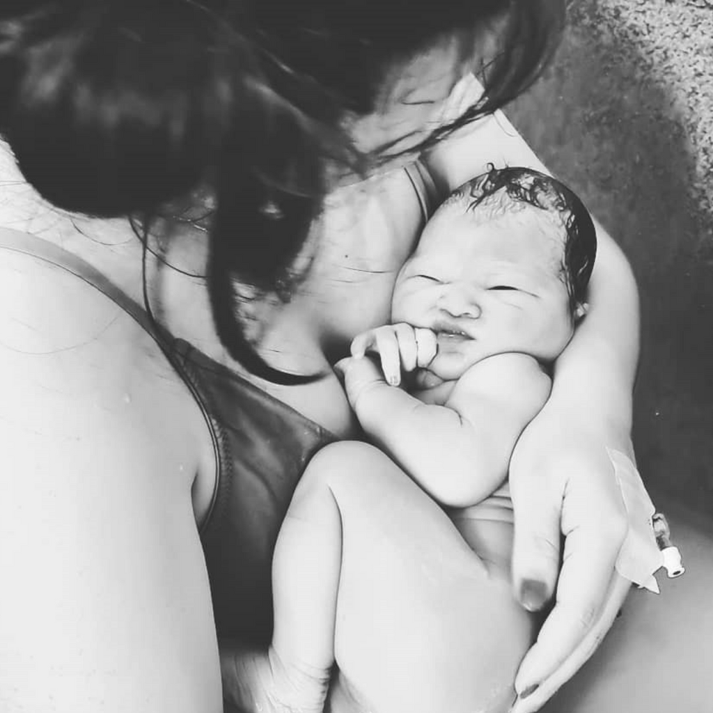 Chloe talks to us about how her labour started & progressed and how she managed through the contractions